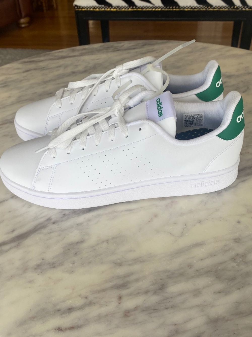 Men's NWT White, Adidas Cloudfoam Sneakers, Size 10